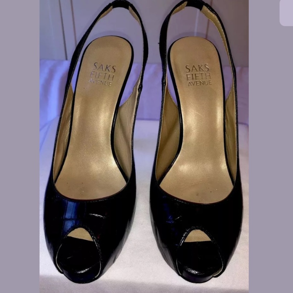 Saks Fifth Ave peep Toe Platform Heels black 6